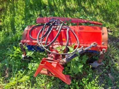 1 Frontkehrmaschine, Hako, defekt – kavel bij Zoll-Auktion, Holzminden
