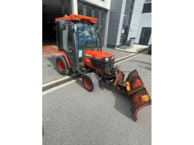 1 Kubota B4 Kleintraktor als Ersatzteilträger – kavel bij Zoll-Auktion, Siegen