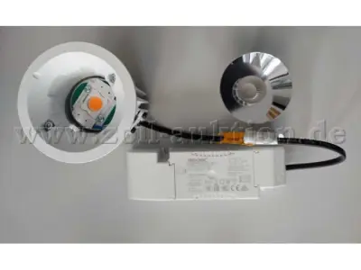 20 Zumtobel LED-plafondinbouwarmaturen – kavel bij Zoll-Auktion, Bonn