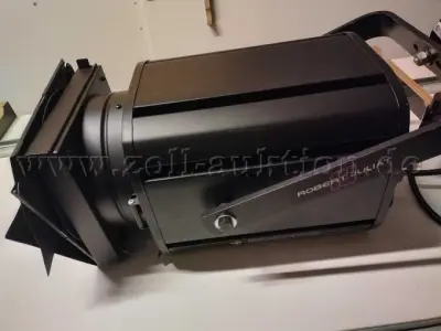 2 Robert Juliat 310HF schijnwerper met getrapte lenzen – kavel bij Zoll-Auktion, Bonn