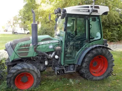 1 smalspoor-landbouwtractor Fendt 208 V Vario TMS – foto 2 – kavel bij Zoll-Auktion, Veitshöchheim