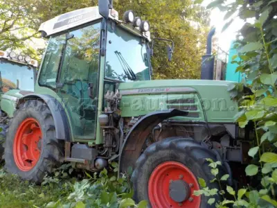 1 Schmalspur Ackerschlepper Fendt 208 V – kavel bij Zoll-Auktion, Veitshöchheim