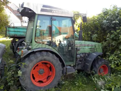 1 smalspoor-landbouwtractor Fendt 208 V – foto 2 – kavel bij Zoll-Auktion, Veitshöchheim