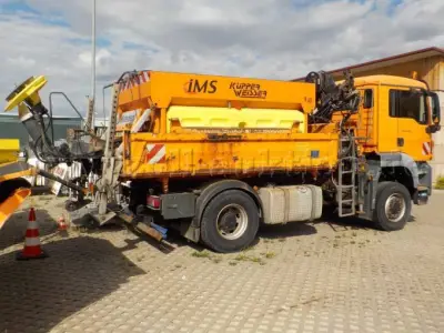 1 LKW MAN TGS 18.360 Mit Ladekran Hiab und Steuer Küpper Weisser – kavel bij Zoll-Auktion, Ammerndorf