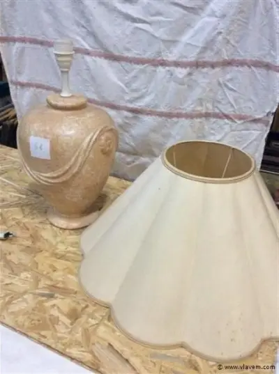 Lampadaire – kavel bij Vlavem