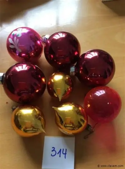 Oude kerstballen – kavel bij Vlavem