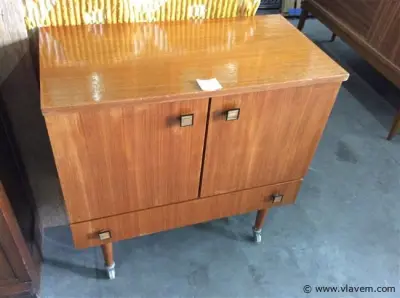 Vintage commode – kavel bij Vlavem