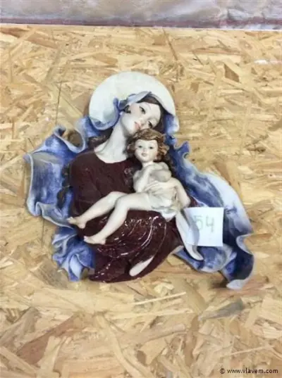 Maria met kind (kunststof) – kavel bij Vlavem