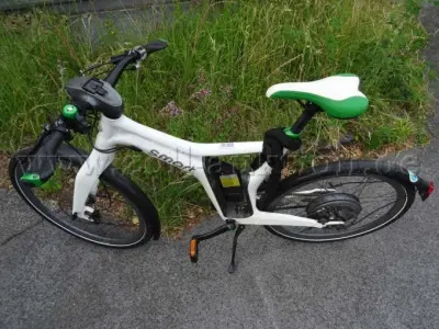 1 Pedelec 25 Zoll Smart E-bike weiß – kavel bij Zoll-Auktion, Wuppertal