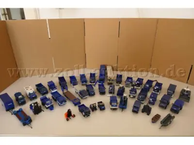 1 set van 40 verschillende modellen van THW-hulpvoertuigen, schaal 1:87 – kavel bij Zoll-Auktion, Halle (Saale)