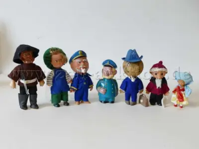 7 Figuren, DDR, gebraucht, für Sammler/ zur Dekoration – kavel bij Zoll-Auktion, Dresden