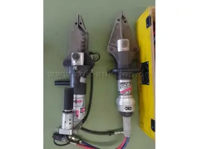 1 multifunctioneel gereedschap uit de Lukas-reddingsset – kavel bij Zoll-Auktion, Ziesar