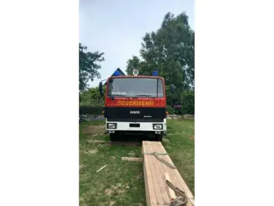 1 Tanklöschfahrzeug (TLF 16/25) Typ 120-23AW des Herstellers Iveco-Magirus – kavel bij Zoll-Auktion, Utersum