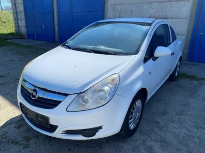 1 Opel Corsa – kavel bij Zoll-Auktion, Seelow