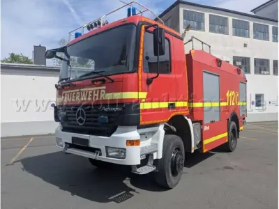 1 Mercedes Benz Actros 1831 AK TLF 24/50 Allrad Feuerwehrfahrzeug – kavel bij Zoll-Auktion, Bielefeld