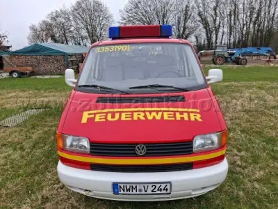 1 Volkswagen T4 MTW Feuerwehr – kavel bij Zoll-Auktion, Rieps