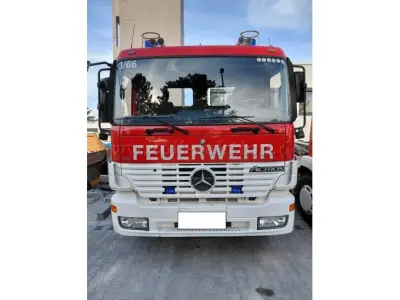 1 Mercedes Benz Wechselladerfahrzeug mit Meiller Abrollkipper – kavel bij Zoll-Auktion, Weiterstadt