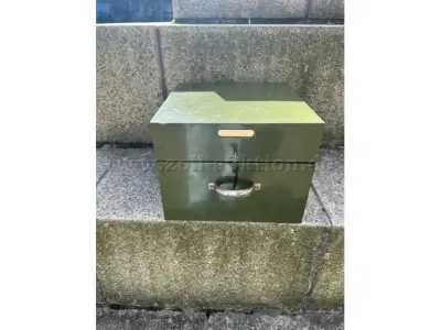 1 vintage metalen kaartenbak met sleutel – kavel bij Zoll-Auktion, Laatzen