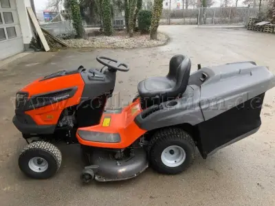 1 HUSQVARNA TRAKTOR TC 242T, Aufsitzmäher – kavel bij Zoll-Auktion, Steinach