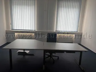 1 Schreibtisch Reiss-Standard Rechteck inkl. Trapezplatte – kavel bij Zoll-Auktion, Kaiserslautern