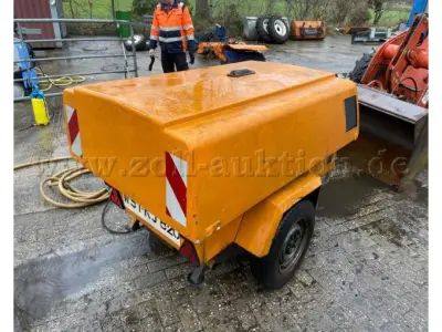 1 Mannesmann Demag Kompressor – kavel bij Zoll-Auktion, Apen