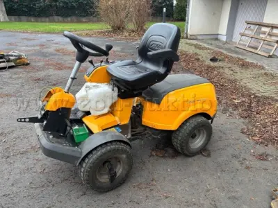 1 defecte grasmaaier STIGA Park 540 – onderdelenbron om te slopen – kavel bij Zoll-Auktion, Friedland