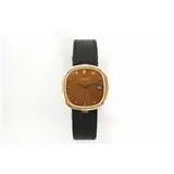 Een 18-kt gouden Patek Philippe 3604 polshorloge met automatisch uurwerk, aparte datumaanduiding, lederen band en originele papieren, Swiss made – kavel bij Veilinghuis Korendijk