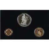 Dukatenset, 1989 bestaande uit: gouden Dukaat naar voorbeeld van 16e eeuw, zilveren dukaat naar voorbeeld 19e eeuw en dubbele gouden Dukaat in cass… – kavel bij Veilinghuis Omnia