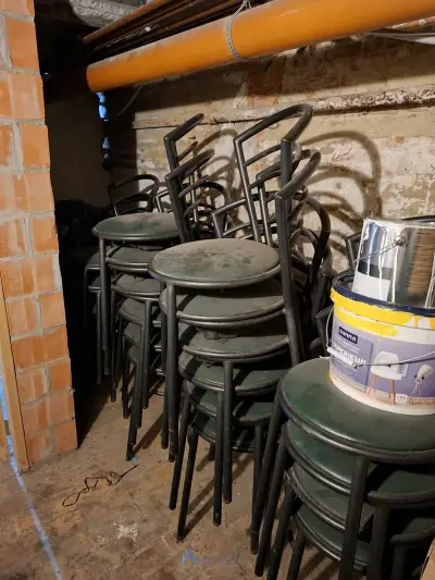 Inhoud kelder – kavel bij VH Auctions, Belgium