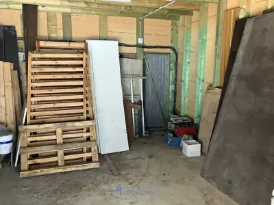 Partij diverse plaatmaterialen en onderdelen – kavel bij VH Auctions