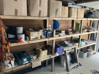 Grote partij bouwmaterialen en gereedschappen – kavel bij VH Auctions