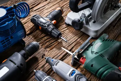 Bouwmateriaal en gereedschap – veiling bij Onlineveilingmeester, Groningen