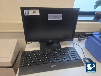 1 x HP Desktop met beeldscherm en toebehoren – kavel bij Plaats Je Bod, Hoorn
