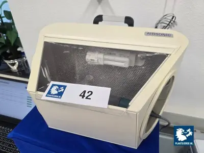 1 x Airsonic slijpapparaat met afzuigkast en voetbediening – kavel bij Plaats Je Bod, Hoorn