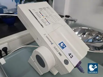 1 x 3M ESPE Pentamix 2 automatisch mengapparaat voor afdrukmaterialen – kavel bij Plaats Je Bod, Hoorn