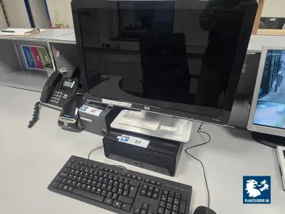 2 x HP computer met beeldscherm en toebehoren – kavel bij Plaats Je Bod, Hoorn
