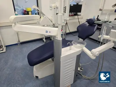 1 x Chirana Dental complete tandarts behandelstoelopstelling – kavel bij Plaats Je Bod, Hoorn