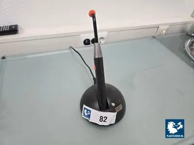 1 x Tandheelkundige UV lamp, disposables, etc – kavel bij Plaats Je Bod, Hoorn
