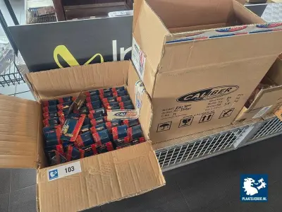 6 x Doos met diverse Caliber Goldplated audio toebehoren – kavel bij Plaats Je Bod, Heerhugowaard