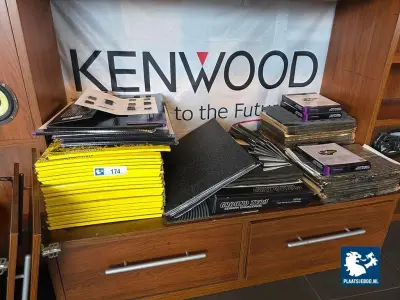 1 x Partij diverse soorten en maten zelfklevende geluiddempende platen – kavel bij Plaats Je Bod, Heerhugowaard