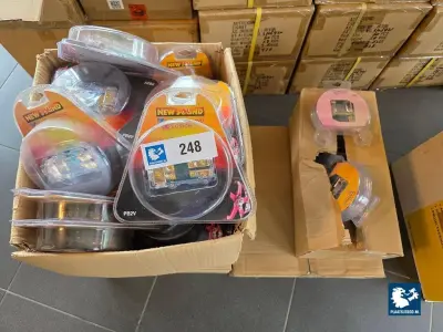 4 x Doos met ca. 70 st. Extreme Sound Goldplated zekeringhouders – kavel bij Plaats Je Bod, Heerhugowaard