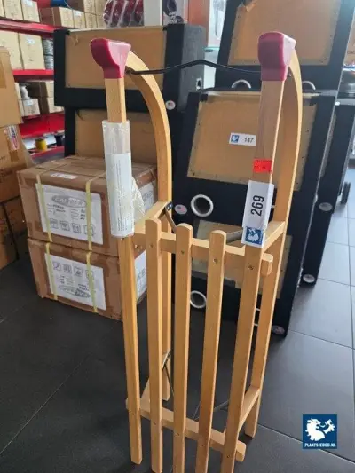 1 x Ongebruikte houten slee – kavel bij Plaats Je Bod, Heerhugowaard
