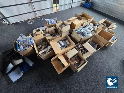 1 x Partij RCA kabels, connectorkabels, antenne adapters, etc – kavel bij Plaats Je Bod, Heerhugowaard
