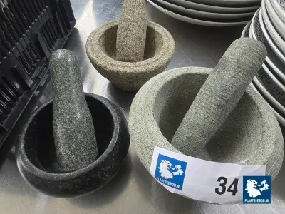3 x Natuursteen vijzels – kavel bij Plaats Je Bod, Harmelen