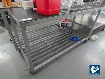 1 x Stalen 2-etage verrijdbare werktafel met kunststof blad – kavel bij Plaats Je Bod, Harmelen