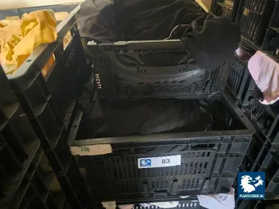 1 x Partij tafelrokken in 4 x krat – kavel bij Plaats Je Bod, Harmelen