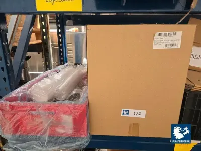 1 x Partij diverse soorten disposables, etc – kavel bij Plaats Je Bod, Harmelen