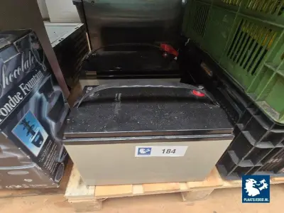 2 x Accu – kavel bij Plaats Je Bod, Harmelen