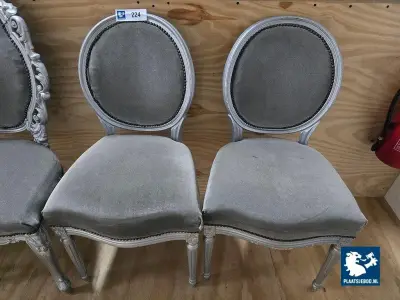 8 x Louis XVI stijl velvet gestoffeerde diner stoel met houten frame – kavel bij Plaats Je Bod, Harmelen