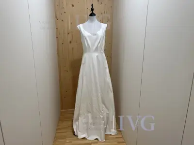 Brautkleid ELEMENTAR BRAUTKLEIDER Anda – kavel bij IVG, Amstetten